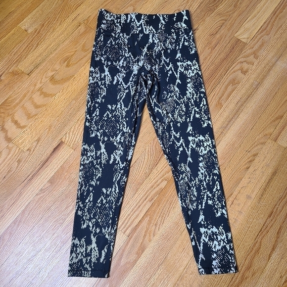 NOLI Medium Reflective Cobra High Rise Leggings - Picture 2 of 5